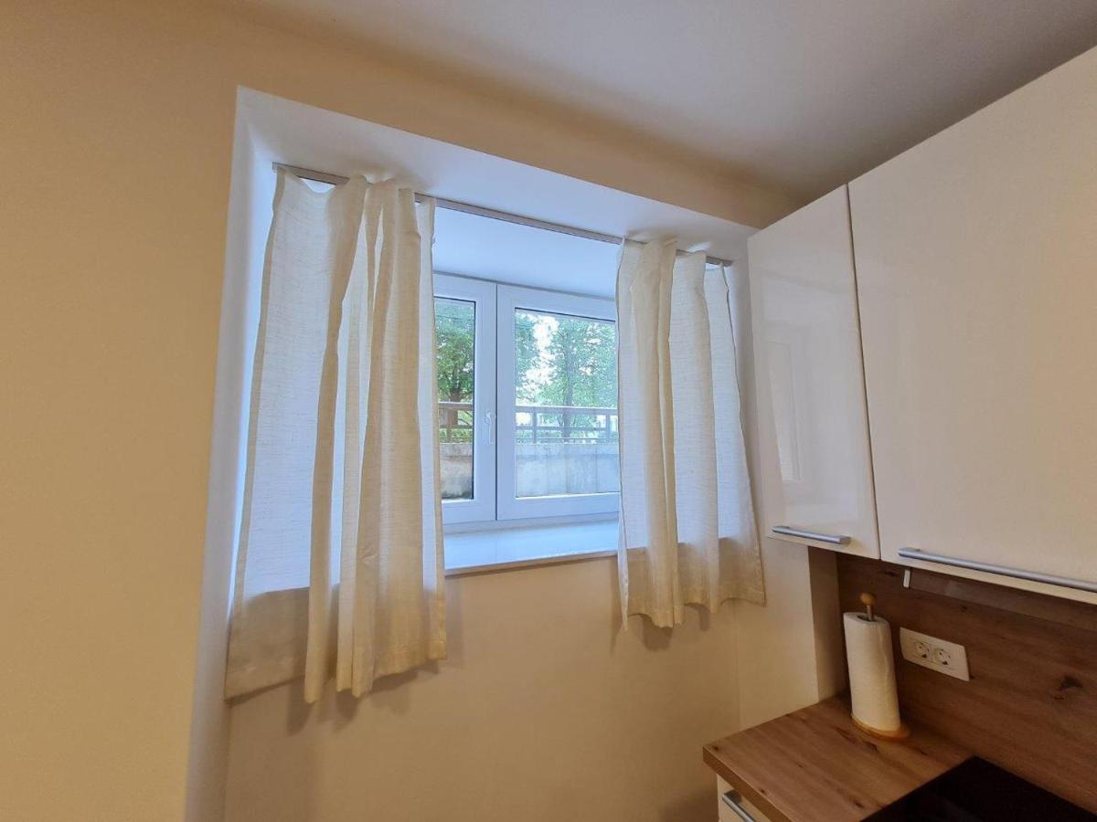 Studio Apartment Gea 2 Tour As Ljubljana Extérieur photo