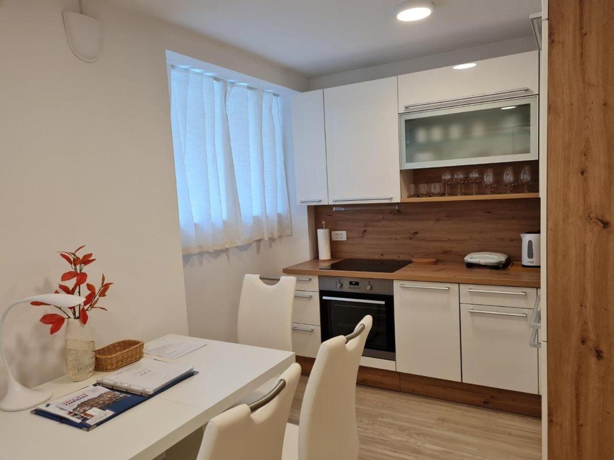 Studio Apartment Gea 2 Tour As Ljubljana Extérieur photo